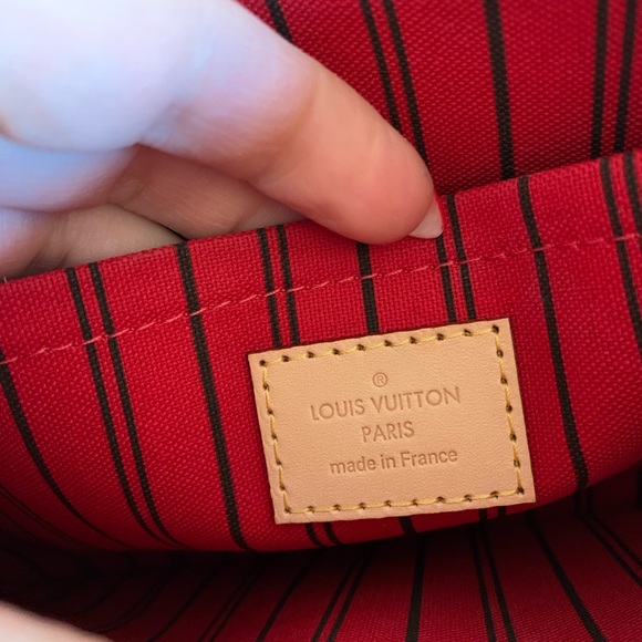 Sold Louis Vuitton Neverfull Pouchette Monogram Cherry - Picture 3 of 13